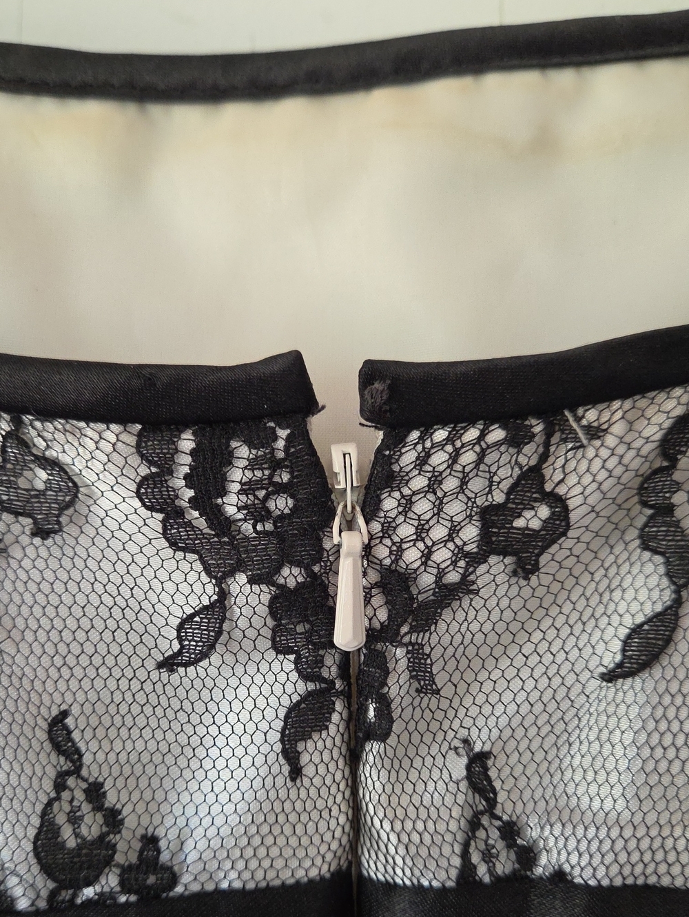 Gunne Sax Jessica McClintock Black White Lace Dress - Picture 3 of 9